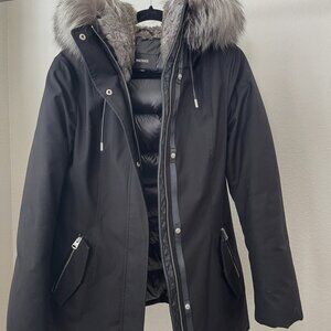 MACKAGE  LARYSA PUFFER HOOD FOX FUR  DOWN COAT SIZE M